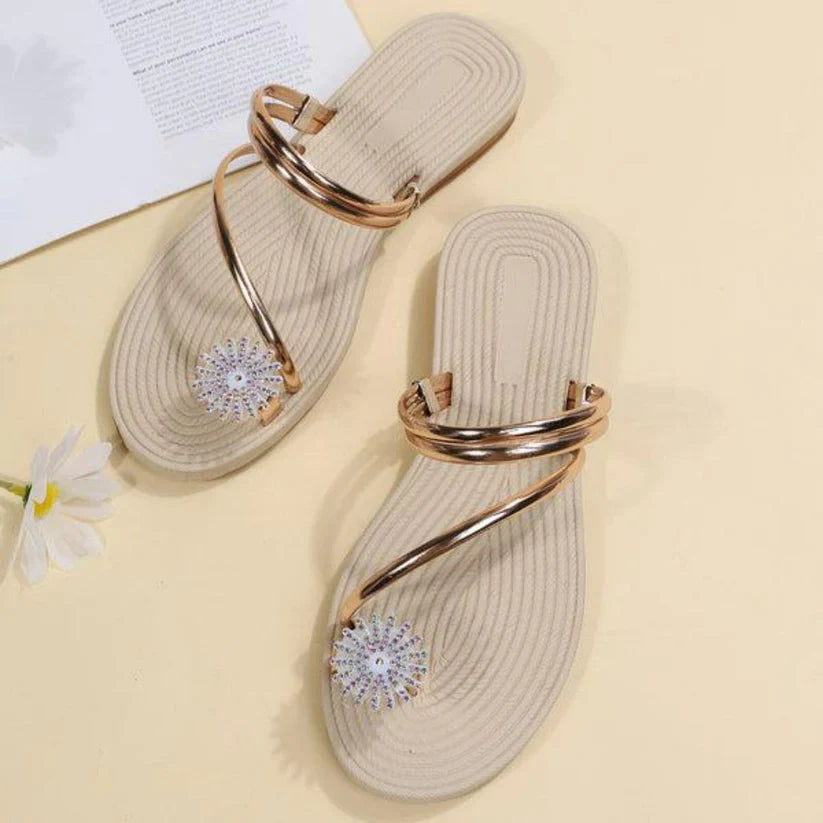 Aislee | sandalen mit einem muster aus schneeflocken