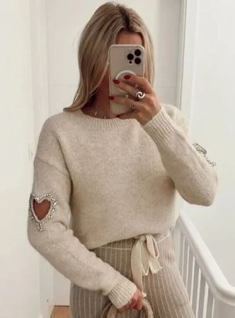 Pullover im modischen herz-ausschnitt-design für damen