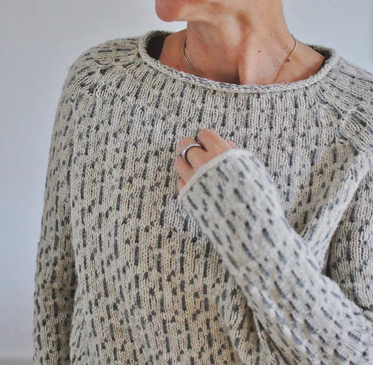 Hallie - eleganter grauer strickpullover