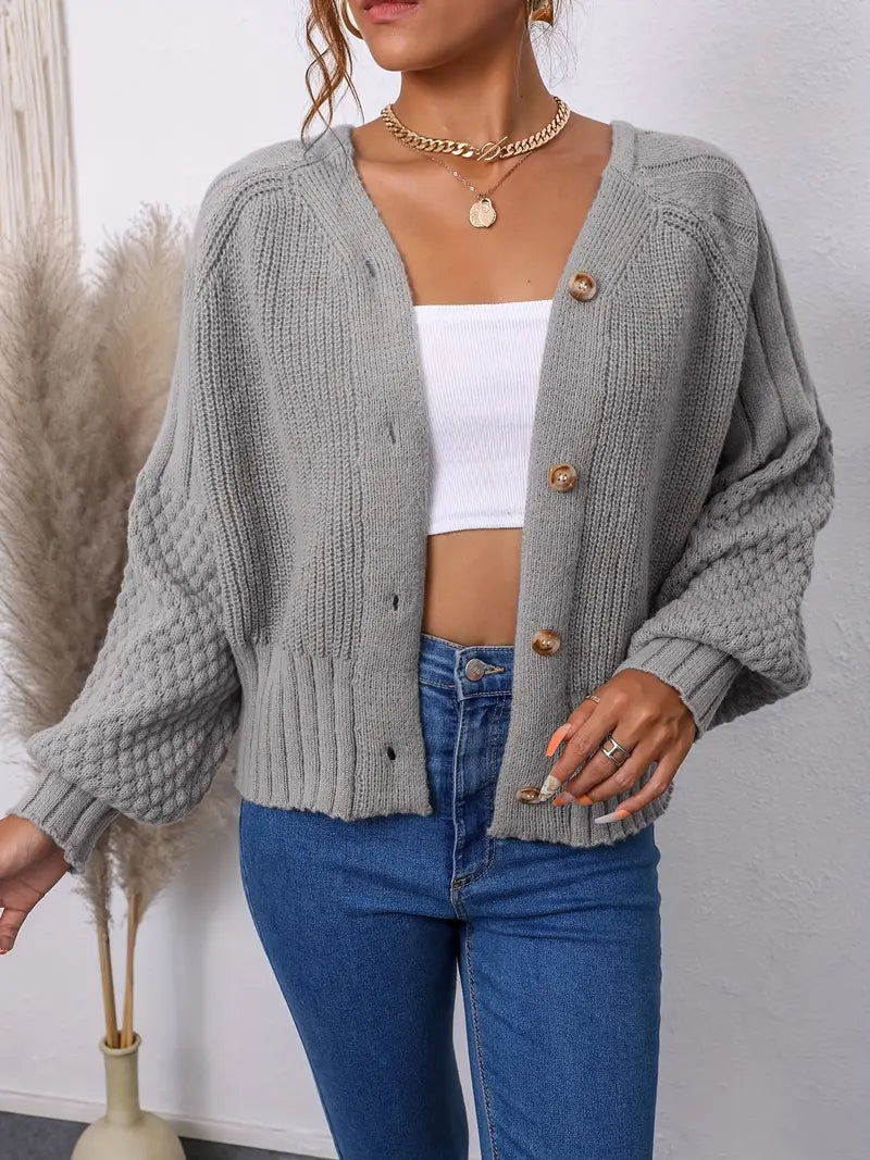 Olivia – strickjacke mit v-ausschnitt und knöpfen